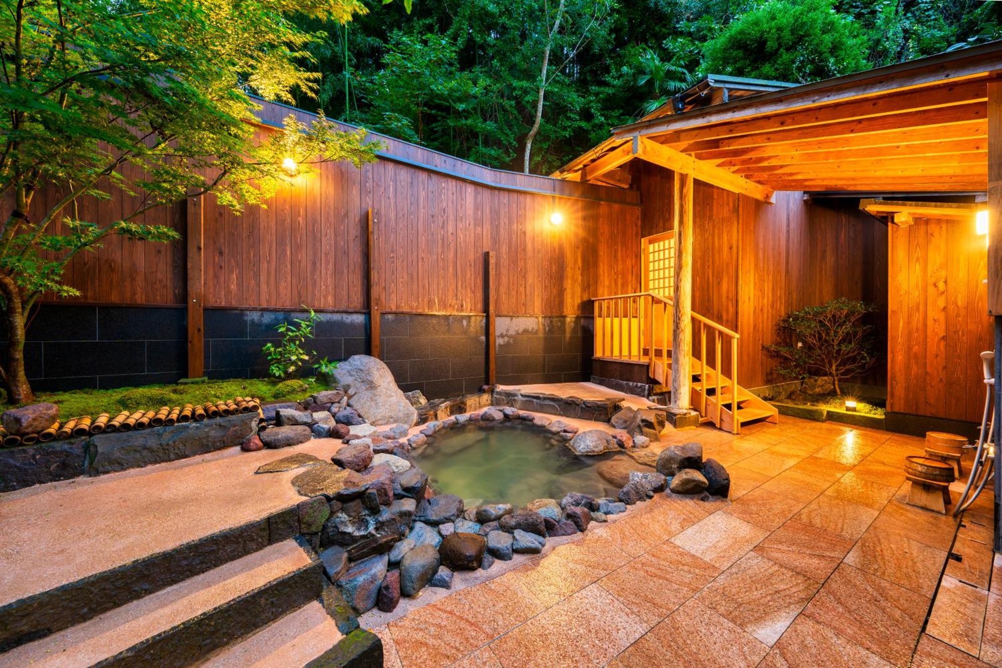 Beppu Showaen Екстериор снимка