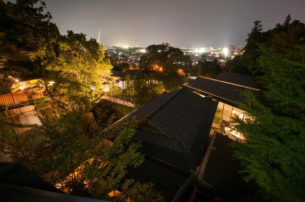 Beppu Showaen Екстериор снимка